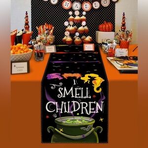 I Smell Children Hocus Pocus Table Runner 13x90